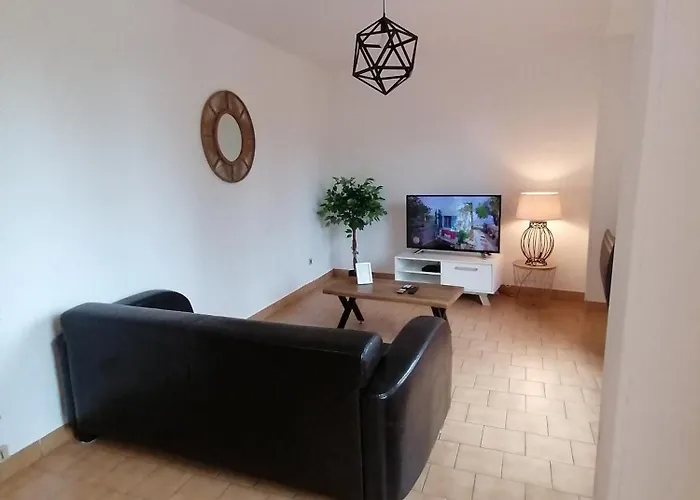 Appartement O Pilotis Avec Terrasse Et Jardin *