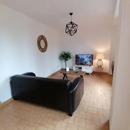 Lejlighed O Pilotis Avec Terrasse Et Jardin *