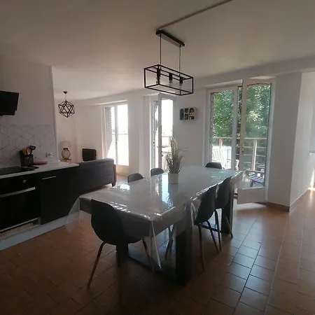 Apartmán O Pilotis Avec Terrasse Et Jardin